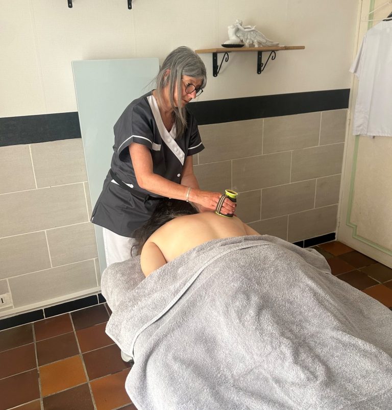 magnetiseur poitiers magnetiseuse massage bien être entreprise